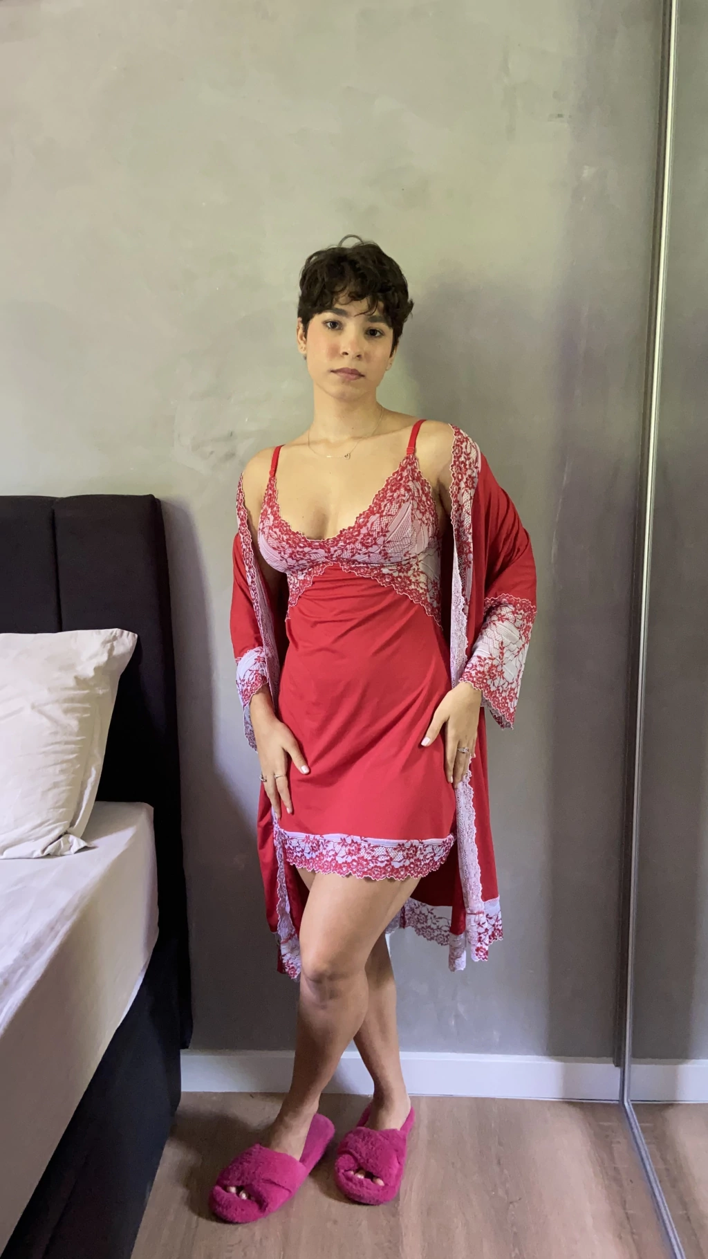 Robe Vitória vermelho com branco