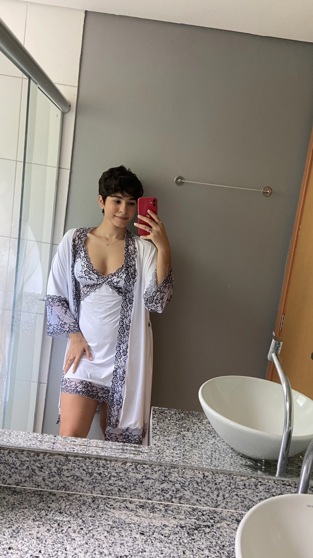 Kit Vitória | Robe e camisola branco c preto
